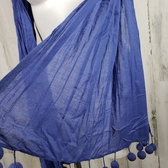 3/$15 Pretty long blanket scarf - Picture 3 of 5